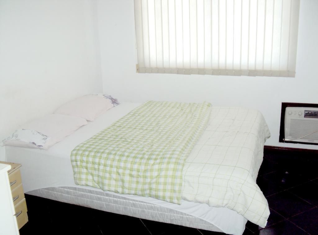 Hotel E Pousada Via Mar Itapocu Bilik gambar